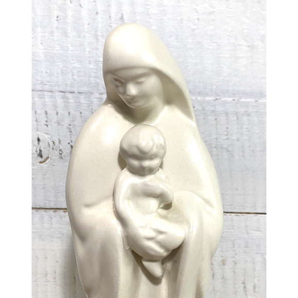 Vintage 1950s Haeger Pottery Ivory Madonna Virgin Mary Baby Jesus Planter #3264 - Picture 6 of 11